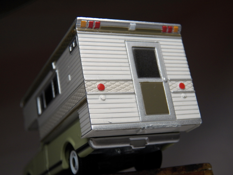 Illustration for article titled Greenlight 1:64 Chevy C10 Camper 1969